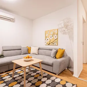 Paulay Private Budapest